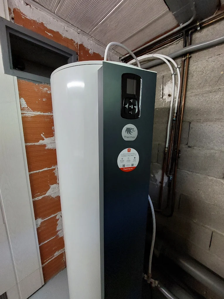 Pose de chauffe-eau thermodynamique Thermor — Tillac, Gers