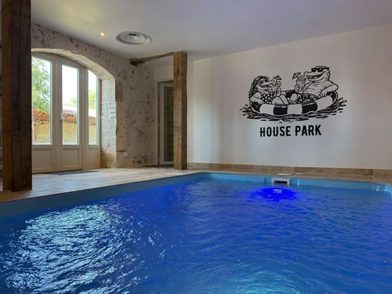 Piscine intérieure — Seailles, Gers