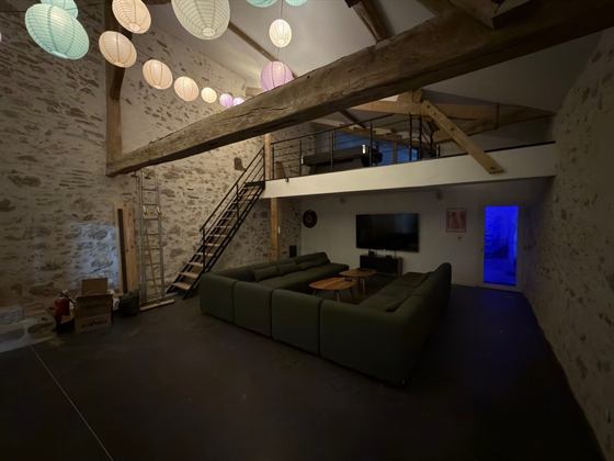 Salon club de nuit — Seailles, Gers